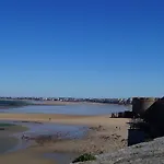 Le Surcouf, Intra-Muros