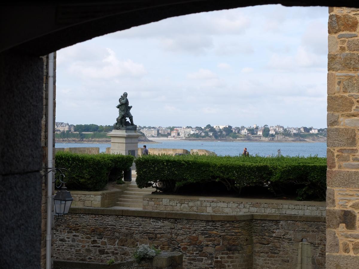 Le Surcouf, Intra-muros * Saint-Malo
