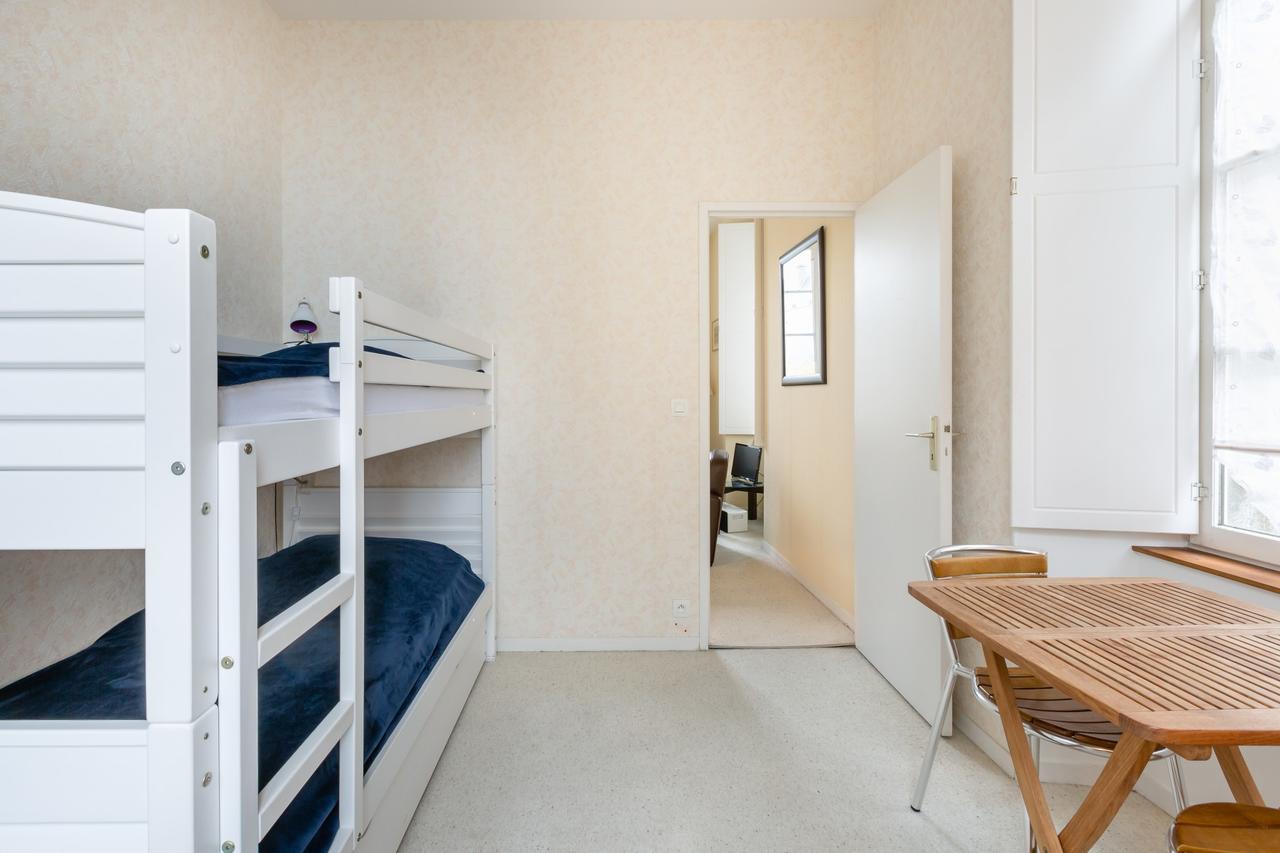 Le Surcouf, Intra-muros Apartment